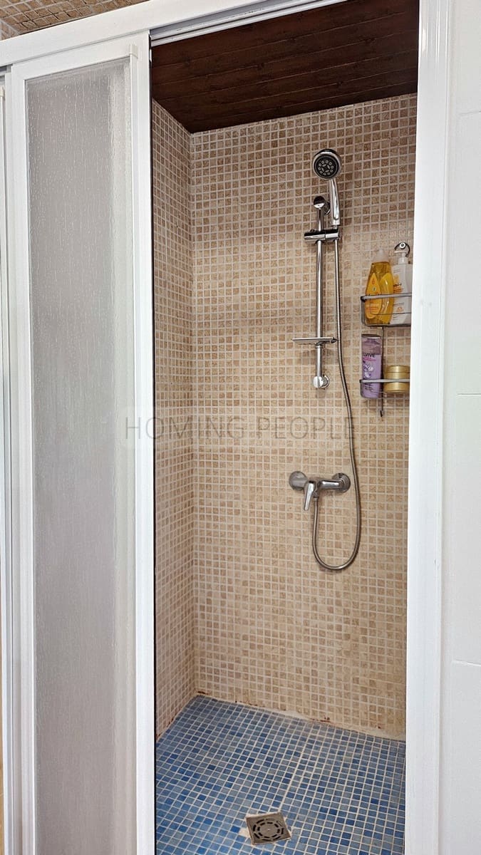 4 bedroom Villa for rent in Jete with pool garage - € 3,500 (Ref: 9780219)