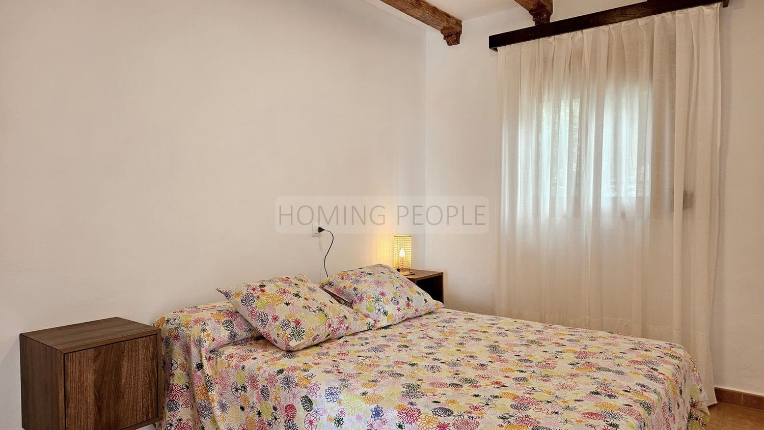 4 bedroom Villa for rent in Jete with pool garage - € 3,500 (Ref: 9780219)