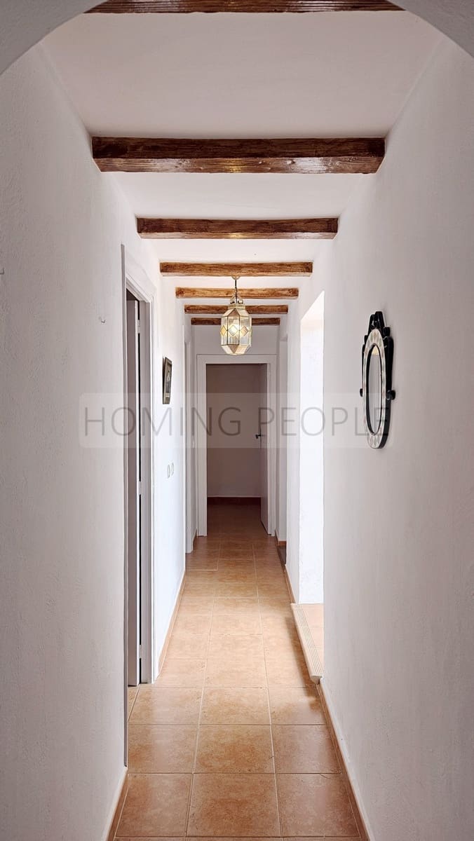 4 soveværelse Villa til leje i Jete med swimmingpool garage - € 2.500 (Ref: 9780219)
