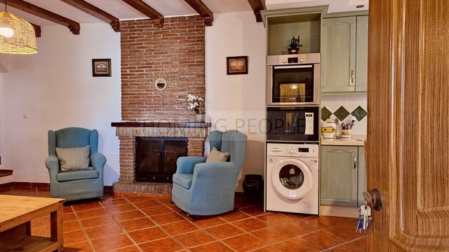4 Zimmer Villa zu vermieten in Jete mit Pool Garage - 3.000 € (Ref: 9780219)
