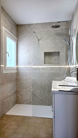 3 sypialnia Willa do wynajęcia w Las Lagunas de Mijas, Mijas z basenem garażem - 5 000 € (Ref: 9787024)