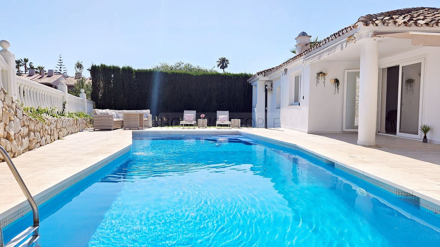 3 sypialnia Willa do wynajęcia w Las Lagunas de Mijas z basenem garażem - 5 000 € (Ref: 9787024)