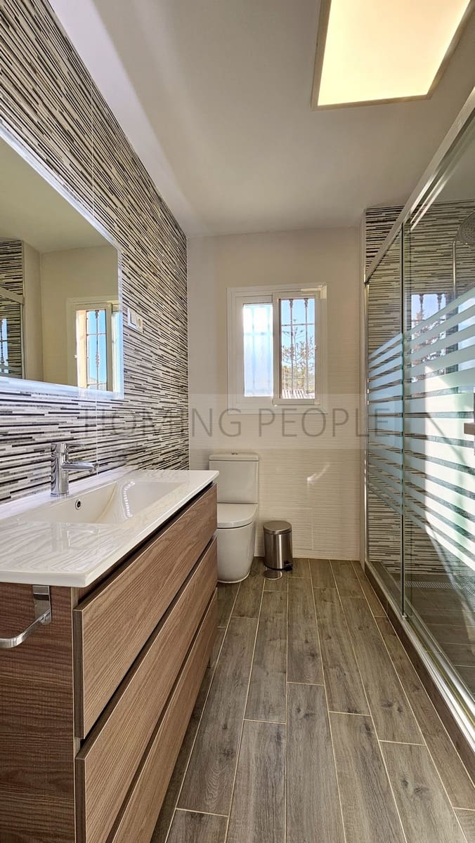 5 bedroom Villa for rent in Rincon de la Victoria with pool garage - € 3,500 (Ref: 9787025)