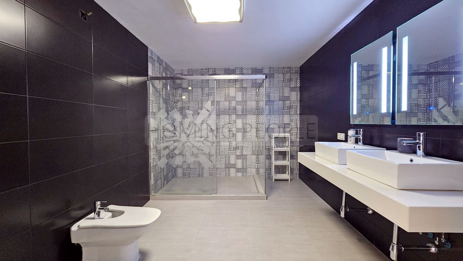 5 bedroom Villa for rent in Rincon de la Victoria with pool garage - € 3,500 (Ref: 9787025)