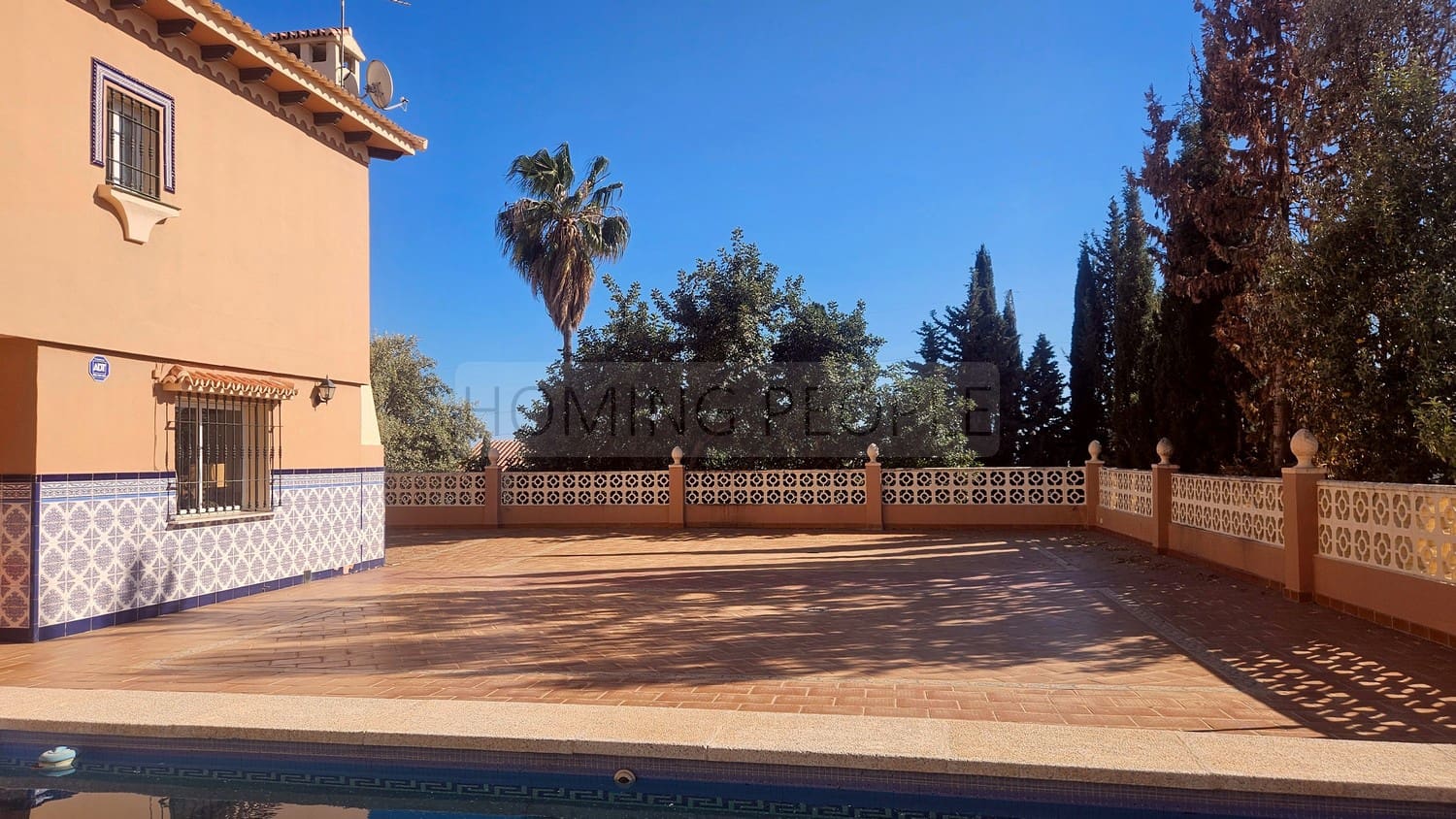5 bedroom Villa for rent in Rincon de la Victoria with pool garage - € 3,500 (Ref: 9787025)