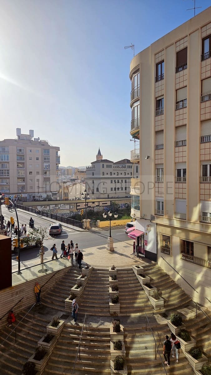 1 soverom Loft til leie i Malaga by - € 2 700 (Ref: 9798917)