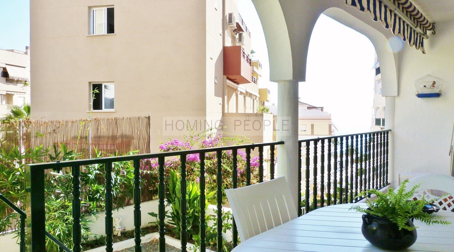 2 soveværelse Lejlighed til leje i La Herradura - € 900 (Ref: 9807764)