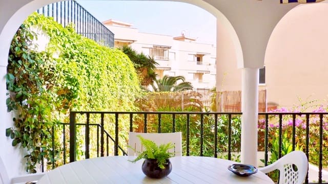 2 slaapkamer Appartement te huur in La Herradura, Almuñécar - € 900 (Ref: 9807764)
