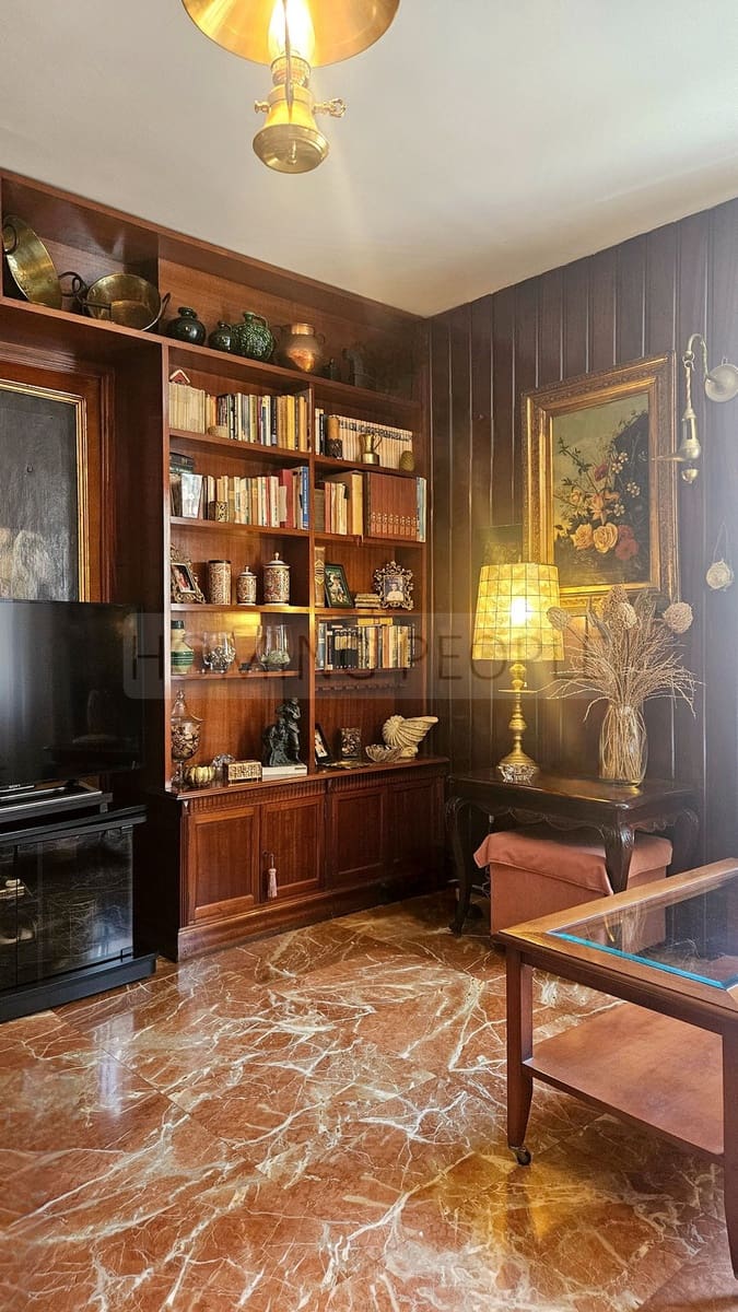5 bedroom Flat for sale in Malaga city - € 1,244,000 (Ref: 9859607)