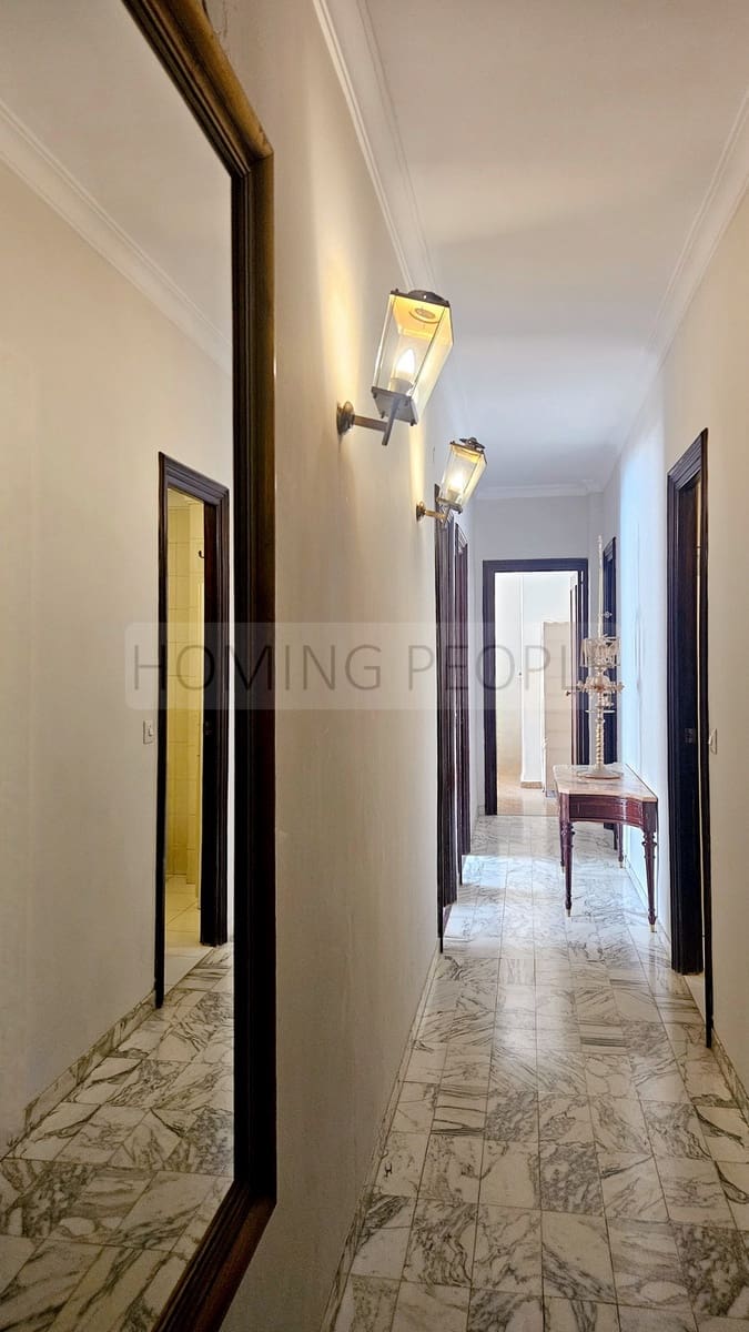 5 bedroom Flat for sale in Malaga city - € 1,244,000 (Ref: 9859607)
