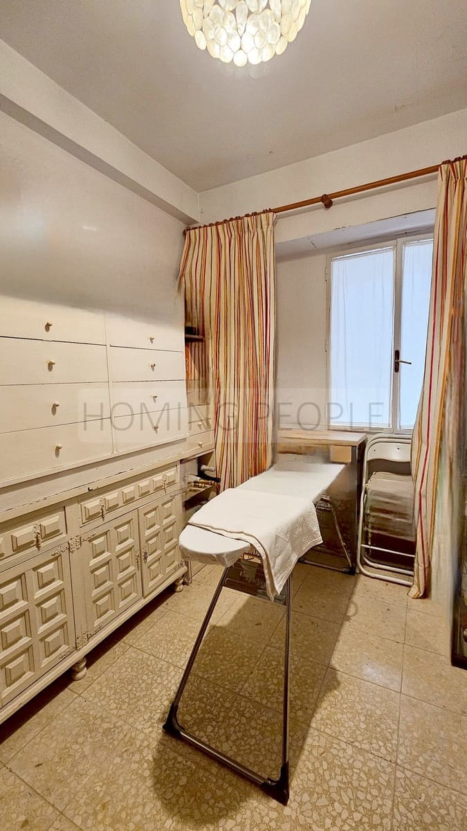 5 bedroom Flat for sale in Malaga city - € 1,244,000 (Ref: 9859607)
