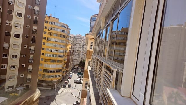 5 makuuhuone Asunto myytävänä paikassa La Malagueta, Málaga kaupunki - 1 244 000 € (Ref: 9859607)