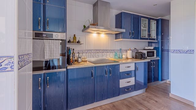 4 sypialnia Penthouse do wynajęcia w Almuñécar z garażem - 1 750 € (Ref: 9866677)