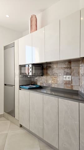 2 soverom Penthouse til leie i Centro Historico, Málaga by - € 3 300 (Ref: 9877991)