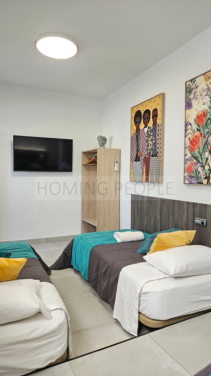 2 soverom Penthouse til leie i Malaga by - € 3 300 (Ref: 9877991)