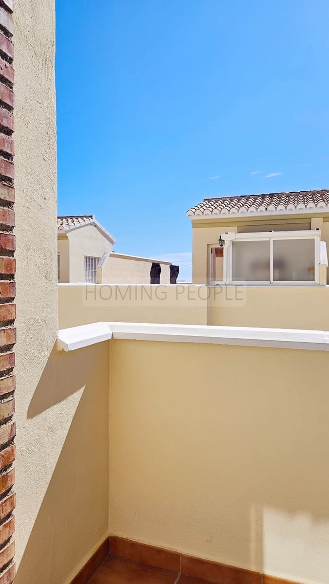 3 bedroom Terraced Villa for rent in Almunecar with garage - € 1,200 (Ref: 9928864)