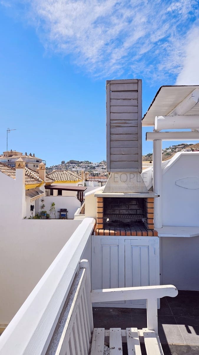 3 bedroom Terraced Villa for rent in Almunecar with garage - € 1,200 (Ref: 9928864)