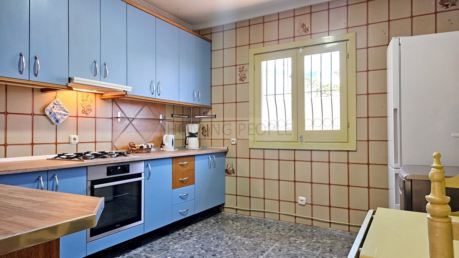3 quarto Moradia para arrendar em Cotobro com piscina garagem - 1 900 € (Ref: 9928865)