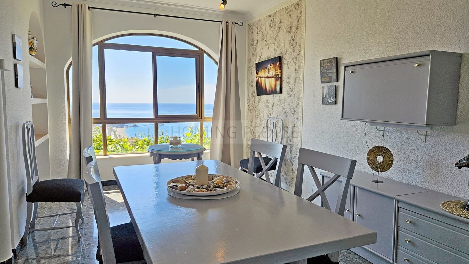 3 quarto Moradia para arrendar em Cotobro com piscina garagem - 1 900 € (Ref: 9928865)