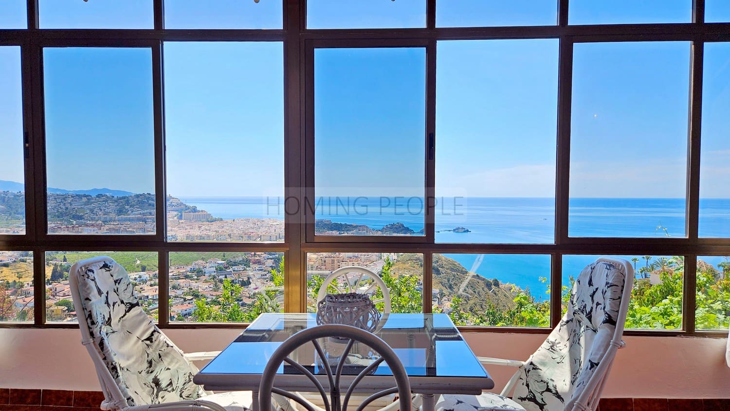 3 quarto Moradia para arrendar em Cotobro com piscina garagem - 1 900 € (Ref: 9928865)