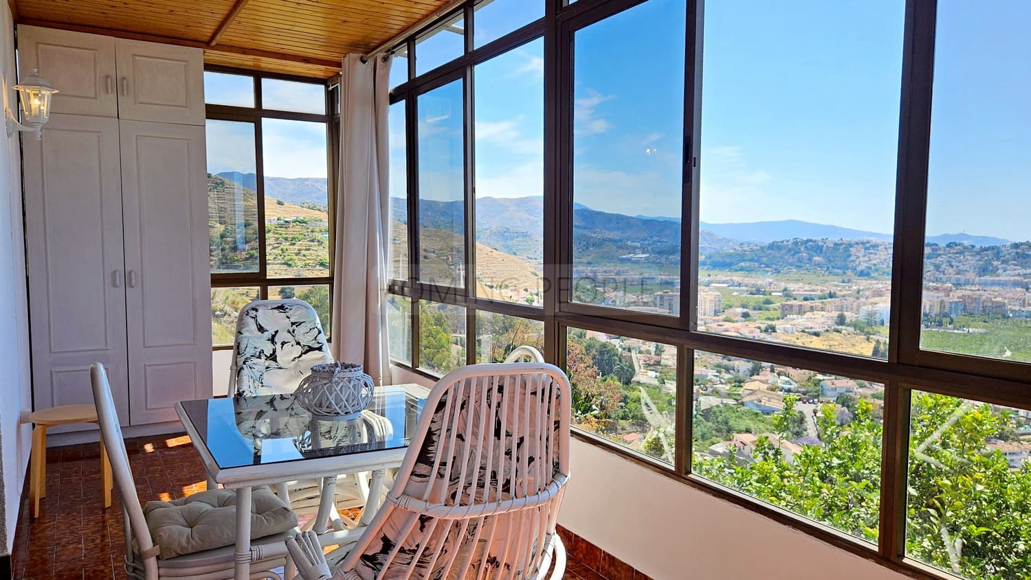 3 quarto Moradia para arrendar em Cotobro com piscina garagem - 1 900 € (Ref: 9928865)