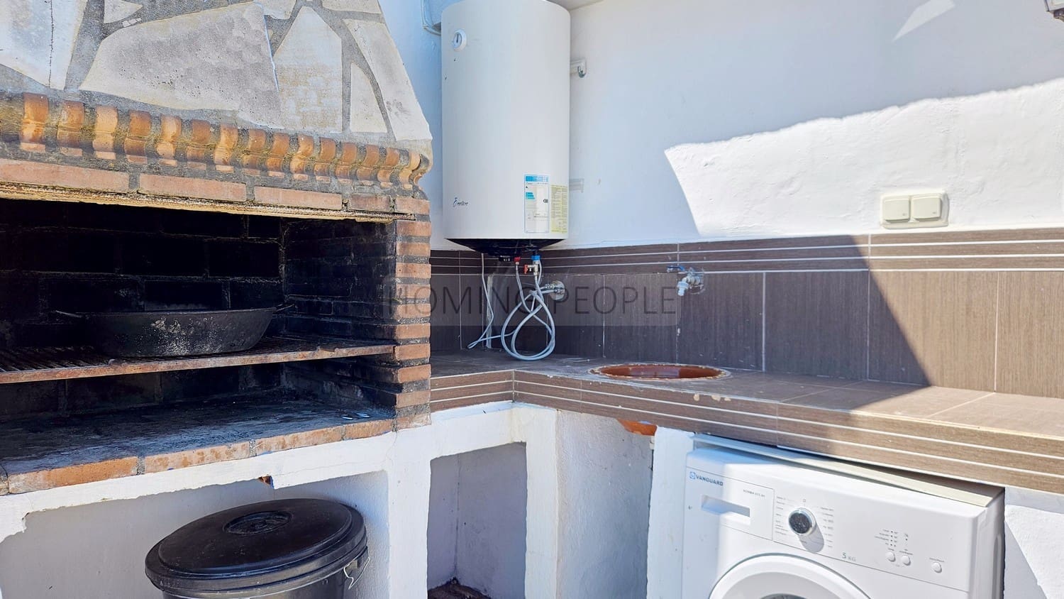 2 bedroom Finca/Country House for rent in Almunecar with pool garage - € 1,400 (Ref: 9937553)
