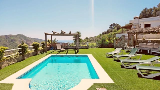2 bedroom Finca/Country House for rent in Almuñécar with pool garage - € 1,400 (Ref: 9937553)
