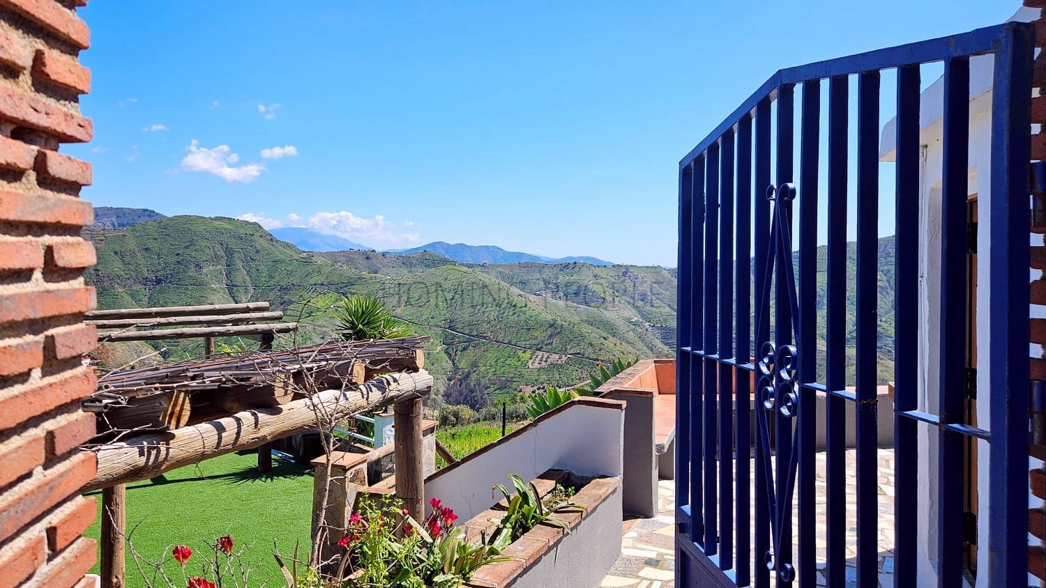 2 bedroom Finca/Country House for rent in Almunecar with pool garage - € 1,400 (Ref: 9937553)
