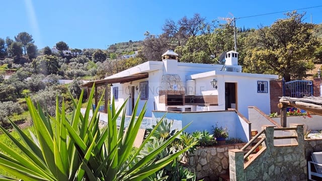 2 bedroom Finca/Country House for rent in Almuñécar with pool garage - € 1,400 (Ref: 9937553)