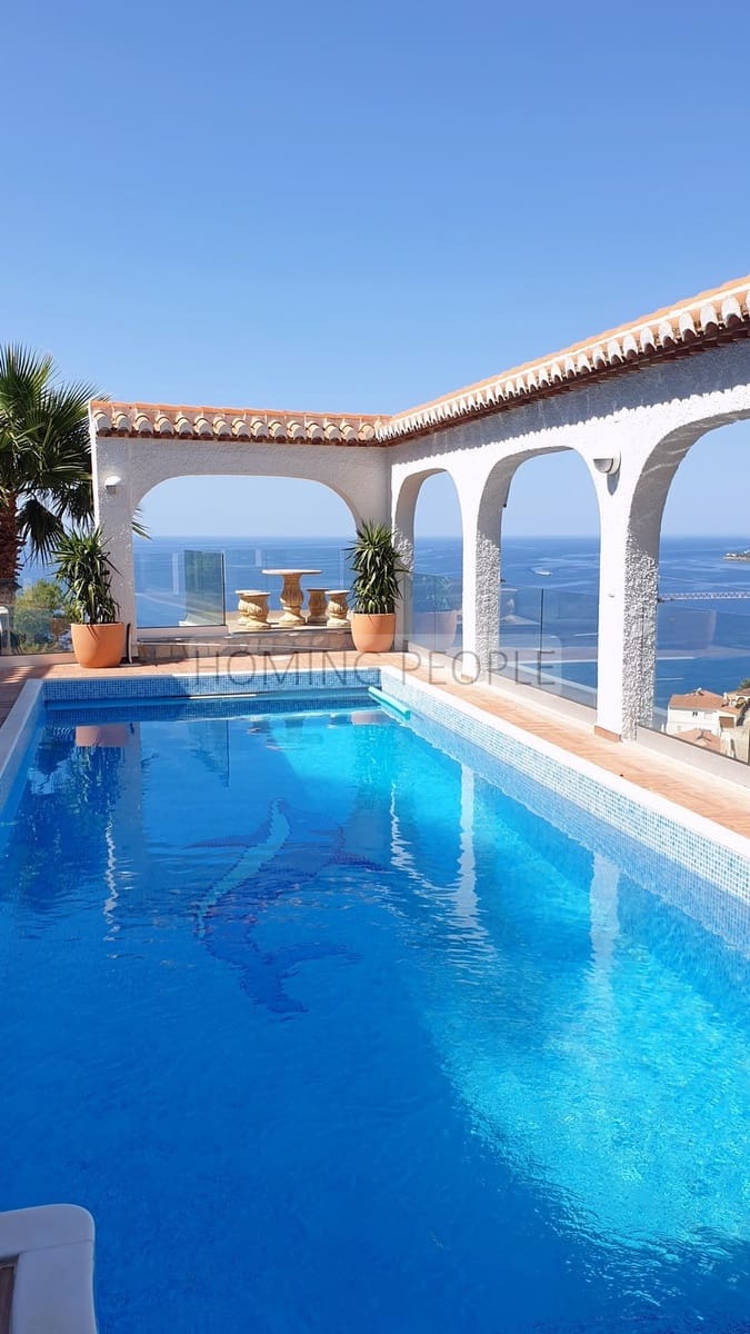 3 slaapkamer Villa te huur in Almunecar met zwembad garage - € 4.900 (Ref: 9964943)