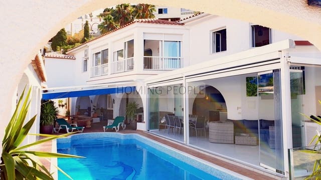 3 bedroom Villa for rent in Almuñécar with pool garage - € 4,900 (Ref: 9964943)