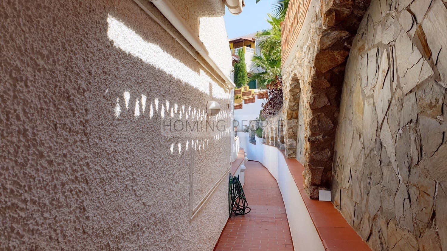 3 slaapkamer Villa te huur in Almunecar met zwembad garage - € 4.900 (Ref: 9964943)