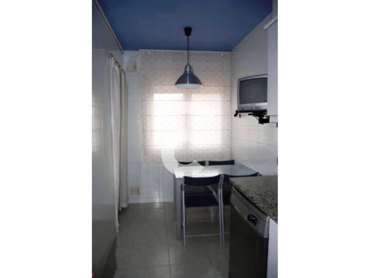 3 quarto Apartamento para arrendar em Vic com garagem - 450 € (Ref: 10031351)