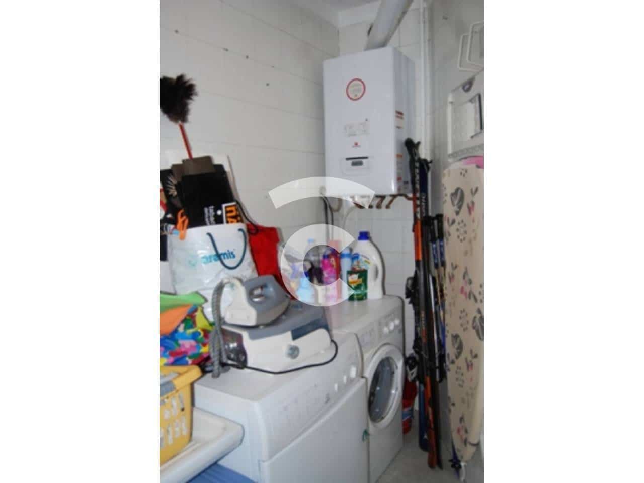 3 quarto Apartamento para arrendar em Vic com garagem - 450 € (Ref: 10031351)