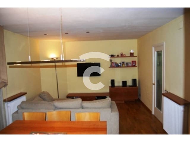 Appartement de 3 chambres à louer à Vic - 450 € (Ref: 10031351)