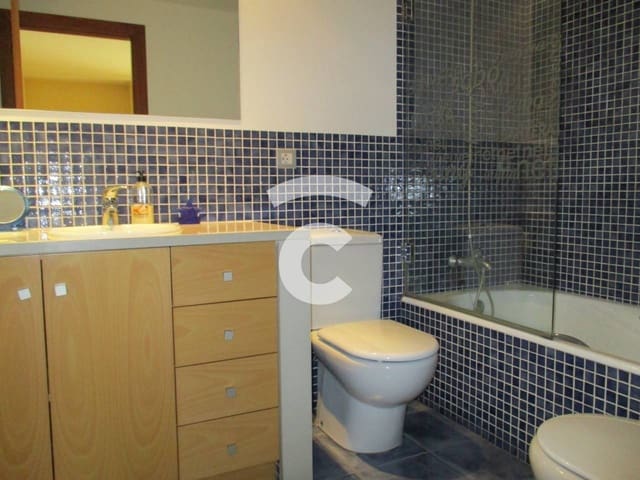 Appartement de 3 chambres à louer à Vic - 650 € (Ref: 10031352)