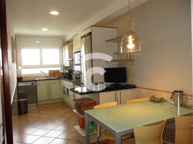 Appartement de 3 chambres à louer à Vic - 650 € (Ref: 10031352)