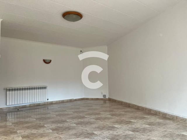 5 soveværelse Lejlighed til salg i Torelló - € 197.000 (Ref: 10085337)