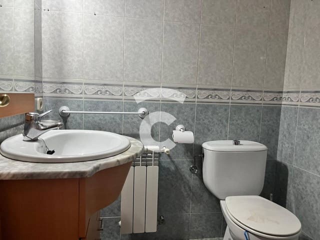 5 soveværelse Lejlighed til salg i Torelló - € 197.000 (Ref: 10085337)