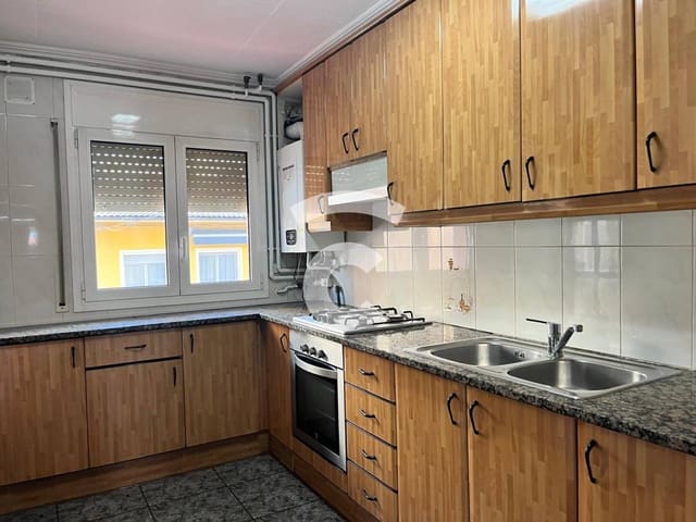 5 soveværelse Lejlighed til salg i Torelló - € 197.000 (Ref: 10085337)