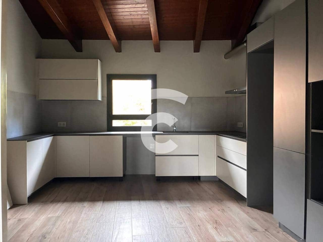 3 slaapkamer Finca/Landhuis te huur in Calldetenes met garage - € 1.222 (Ref: 10101300)