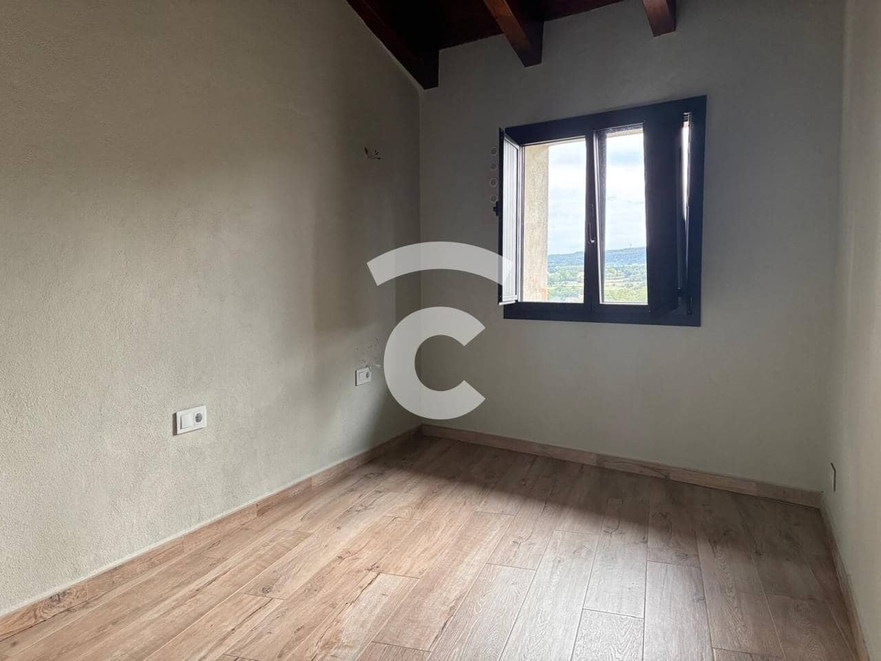 3 slaapkamer Finca/Landhuis te huur in Calldetenes met garage - € 1.222 (Ref: 10101300)