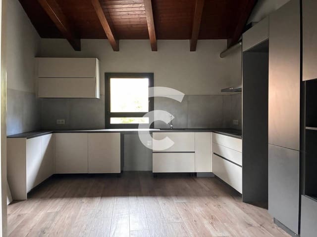 3 slaapkamer Finca/Landhuis te huur in Calldetenes met garage - € 1.222 (Ref: 10101300)