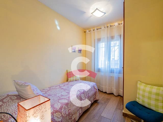 3 soveværelse Villa til salg i Perafita med swimmingpool garage - € 440.650 (Ref: 8534658)