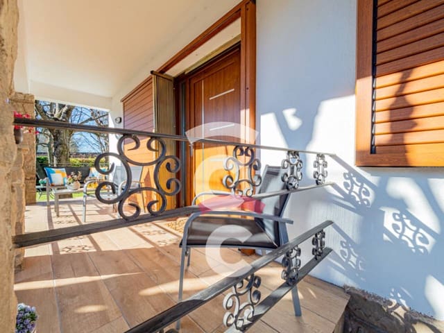 3 soveværelse Villa til salg i Perafita med swimmingpool garage - € 440.650 (Ref: 8534658)