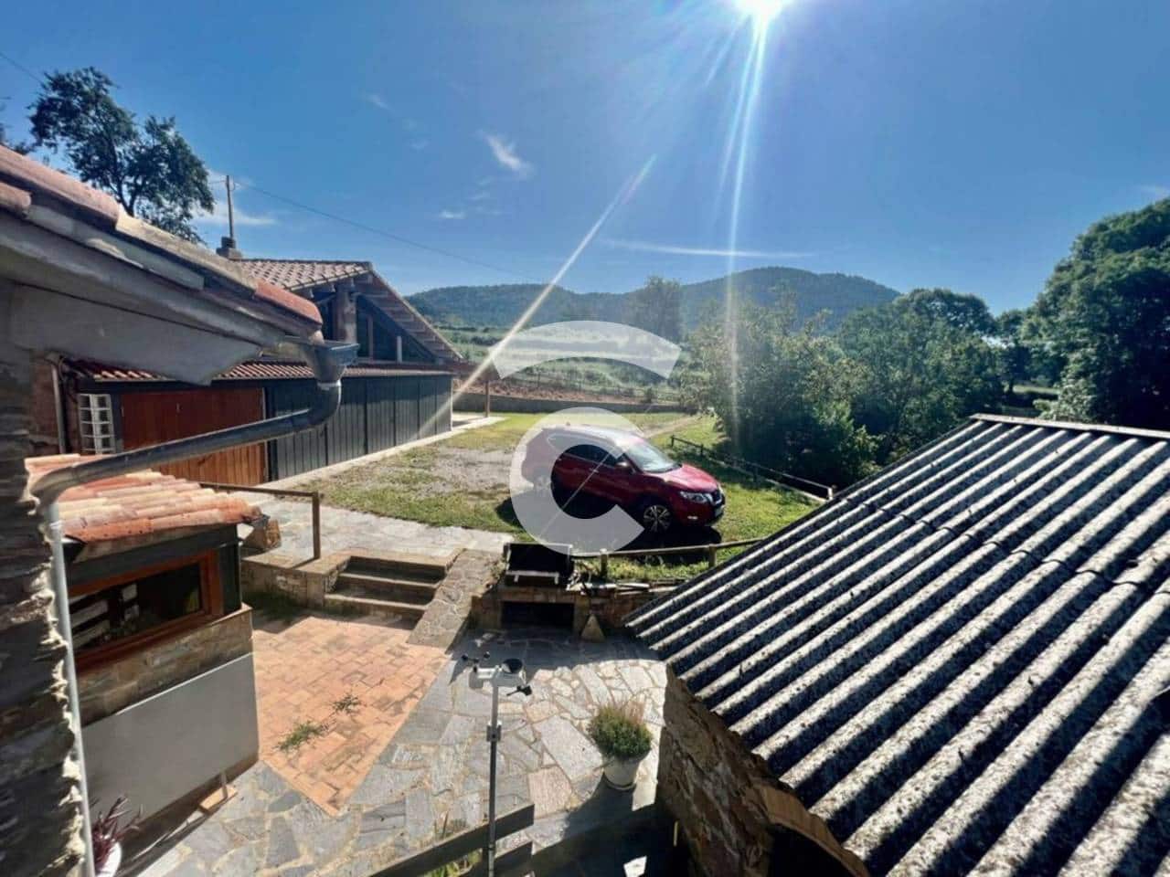 4 sypialnia Finka/Dom wiejski na sprzedaż w Les Llosses z garażem - 680 000 € (Ref: 8534667)