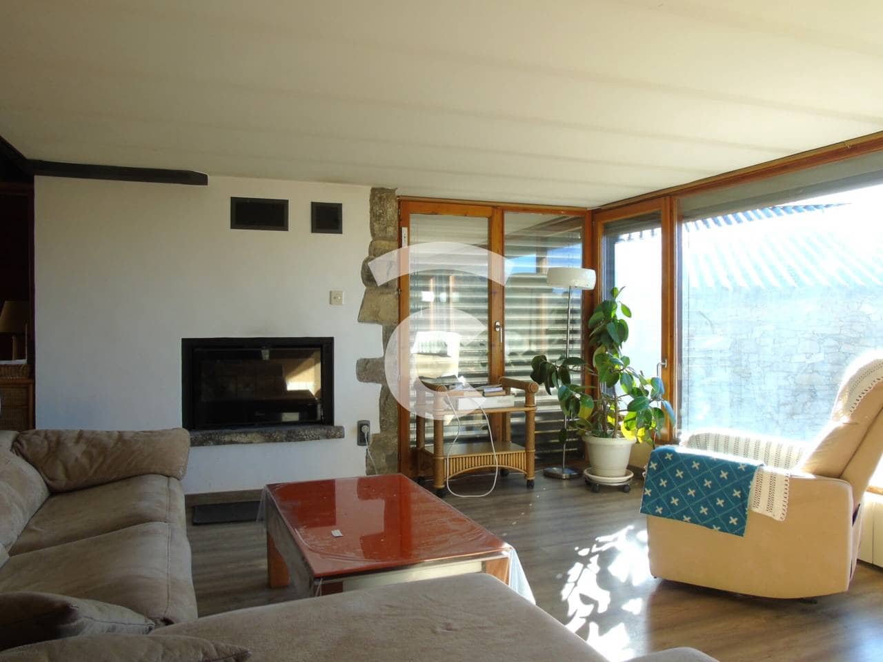 4 sypialnia Finka/Dom wiejski na sprzedaż w Les Llosses z garażem - 680 000 € (Ref: 8534667)