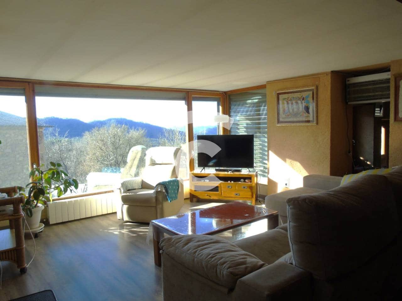 4 sypialnia Finka/Dom wiejski na sprzedaż w Les Llosses z garażem - 680 000 € (Ref: 8534667)