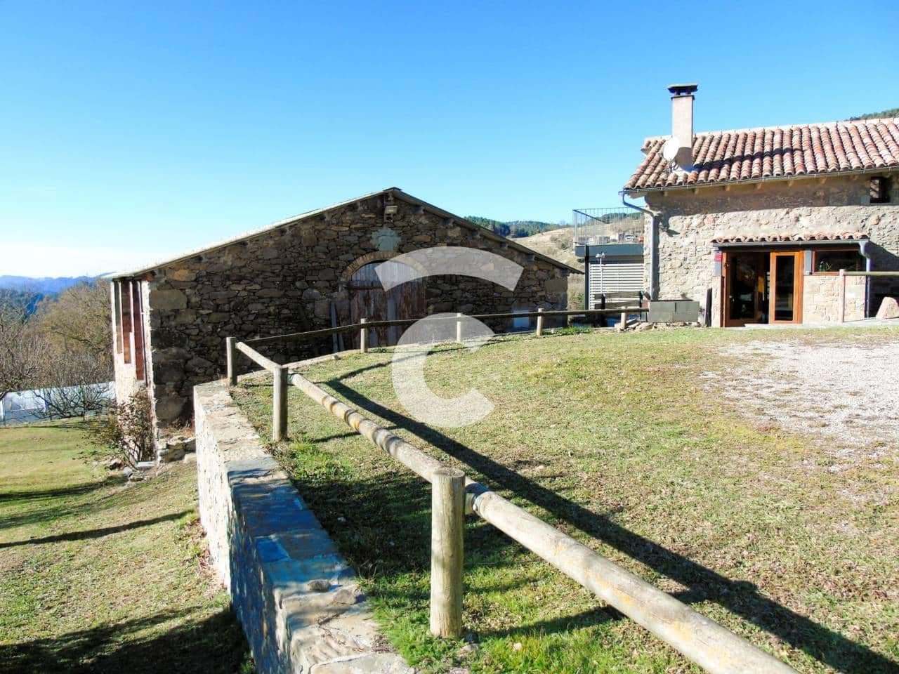 4 sypialnia Finka/Dom wiejski na sprzedaż w Les Llosses z garażem - 680 000 € (Ref: 8534667)