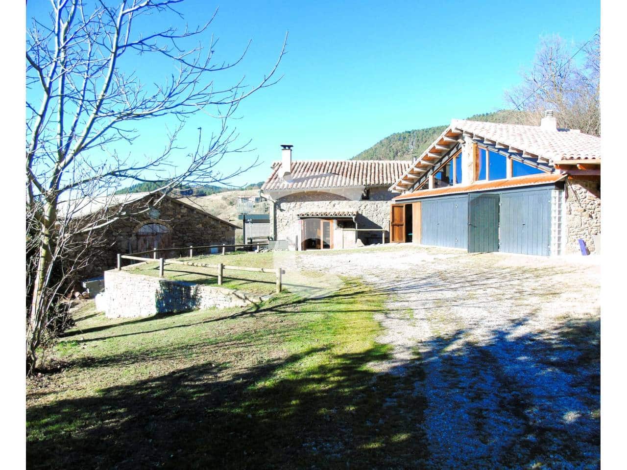 4 sypialnia Finka/Dom wiejski na sprzedaż w Les Llosses z garażem - 680 000 € (Ref: 8534667)